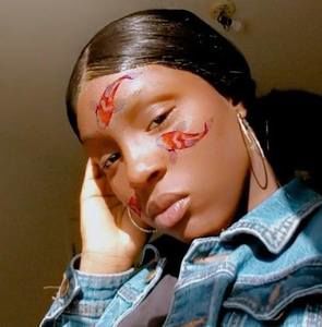 Meet your Posher, Serena